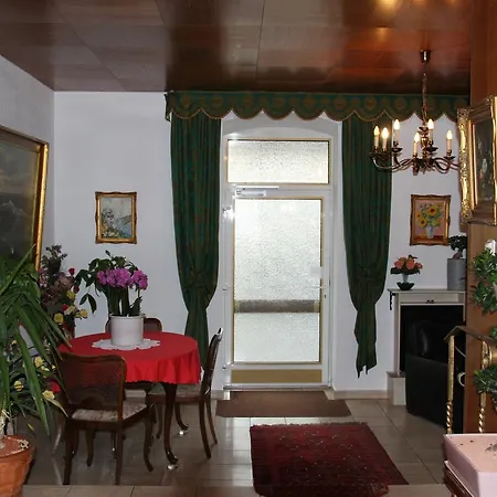 Humboldt Affittacamere 3*