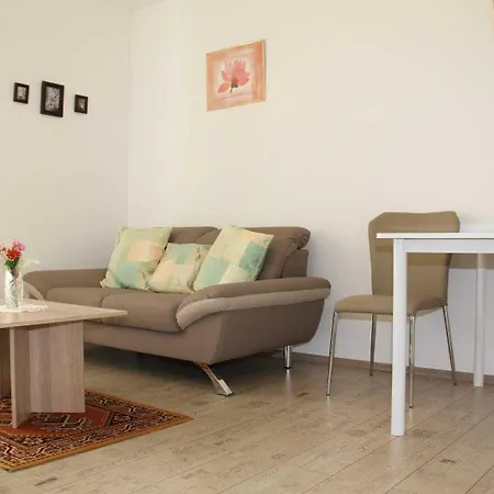 Pensión Humboldt 3*